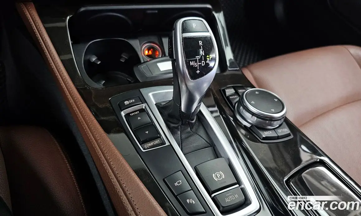 BMW 5 серия 2016 2.0 автомат (гидро), фото 9
