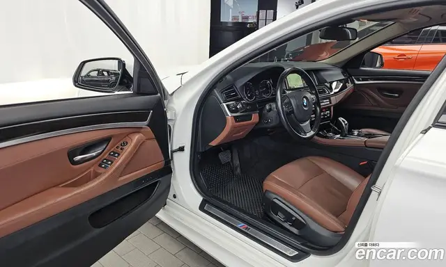 BMW 5 серия 2016 2.0 автомат (гидро), миниатюра 10