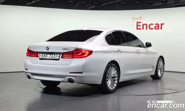 BMW 5 серия 2018 2.0 автомат (гидро), миниатюра 2