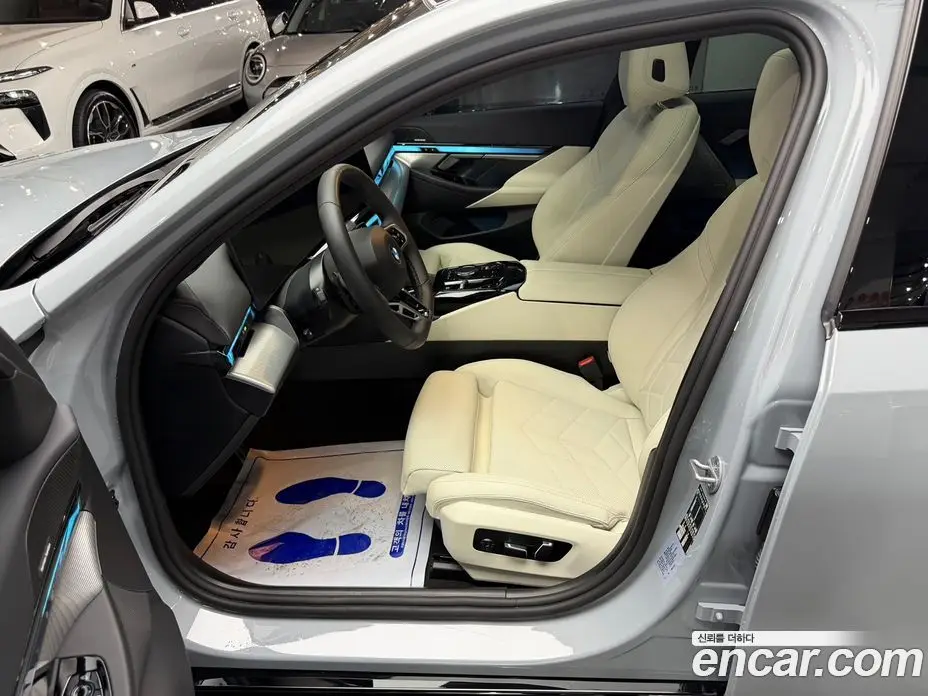 BMW 5 серия 2025 2.0 автомат (гидро), фото 14