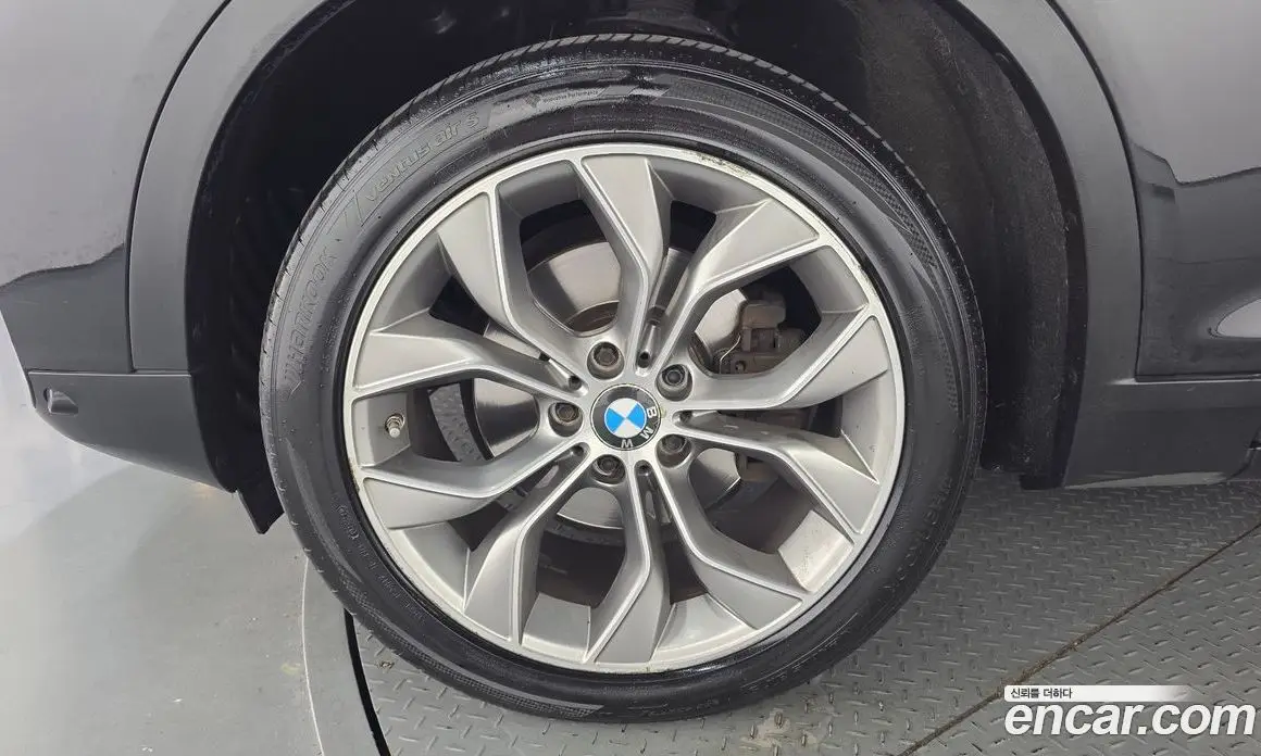 BMW X4 2017 2.0 автомат (гидро), фото 5