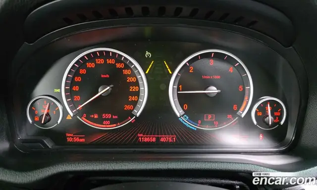 BMW X4 2017 2.0 автомат (гидро), миниатюра 8