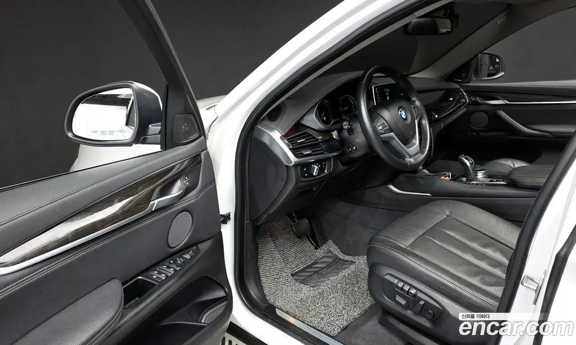 BMW X6 2018 3.0 автомат (гидро), фото 11