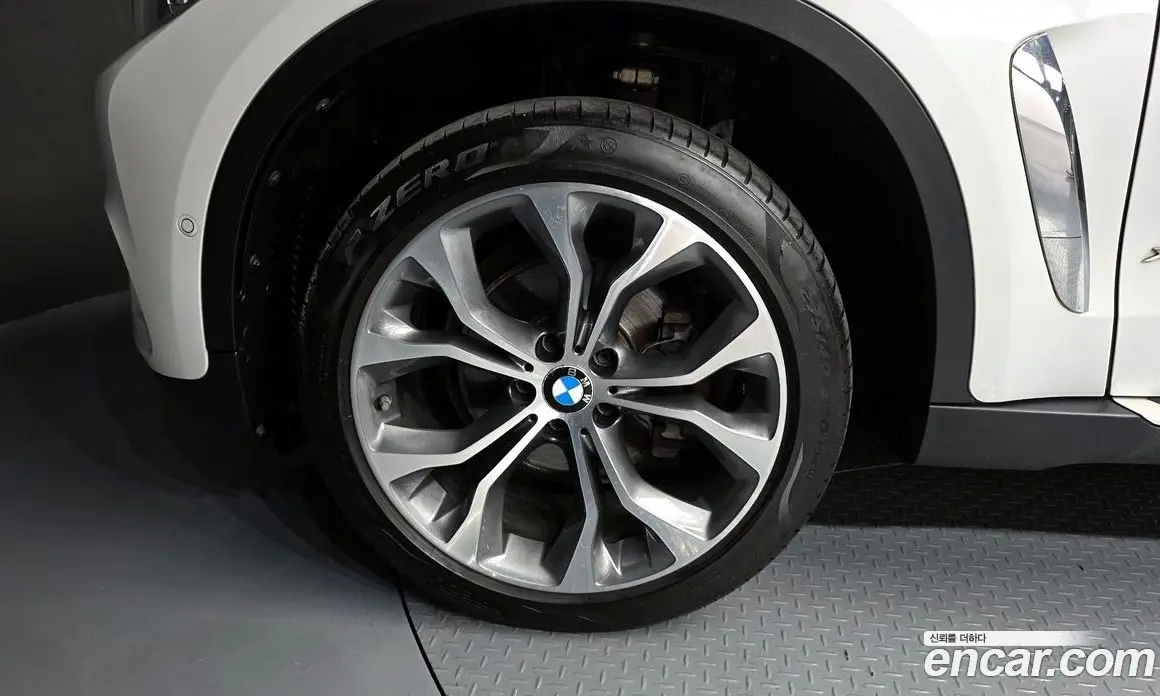 BMW X6 2018 3.0 автомат (гидро), фото 5