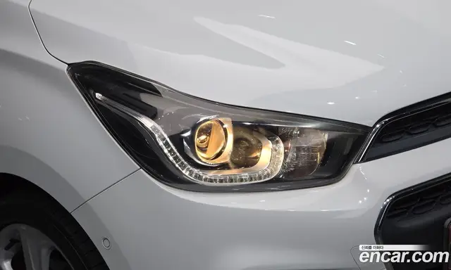 Chevrolet Spark 2016 1.0 автомат (гидро), миниатюра 8