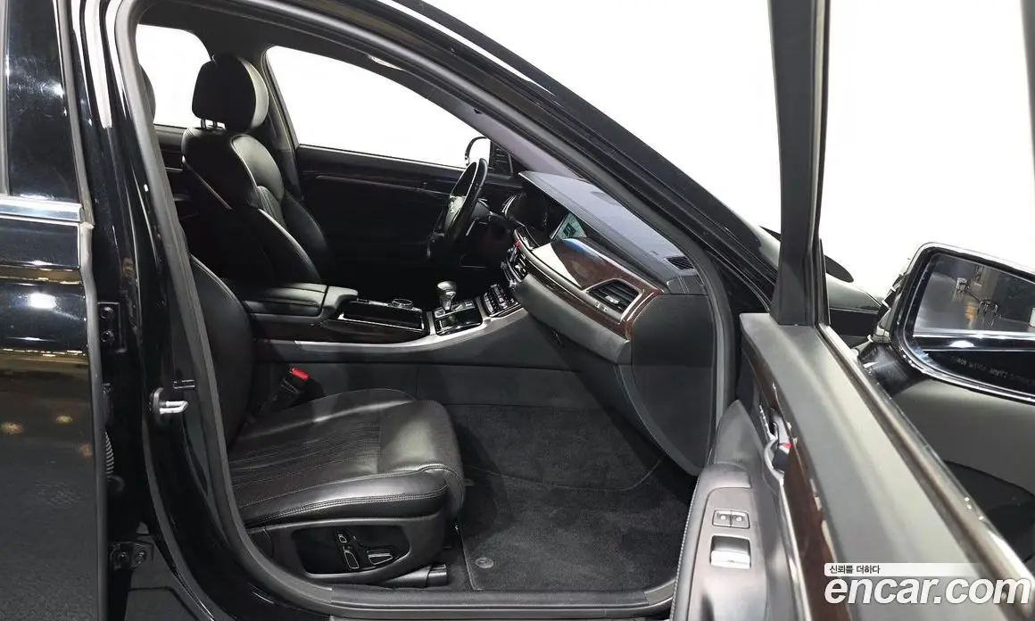 Genesis EQ900 2016 3.8 автомат (гидро), фото 11 Genesis EQ900 2016 3.8 автомат (гидро), фото 11