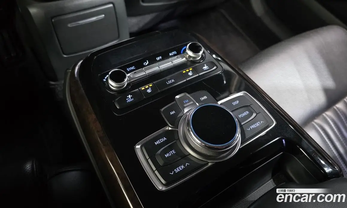 Genesis EQ900 2016 3.8 автомат (гидро), фото 19 Genesis EQ900 2016 3.8 автомат (гидро), фото 19