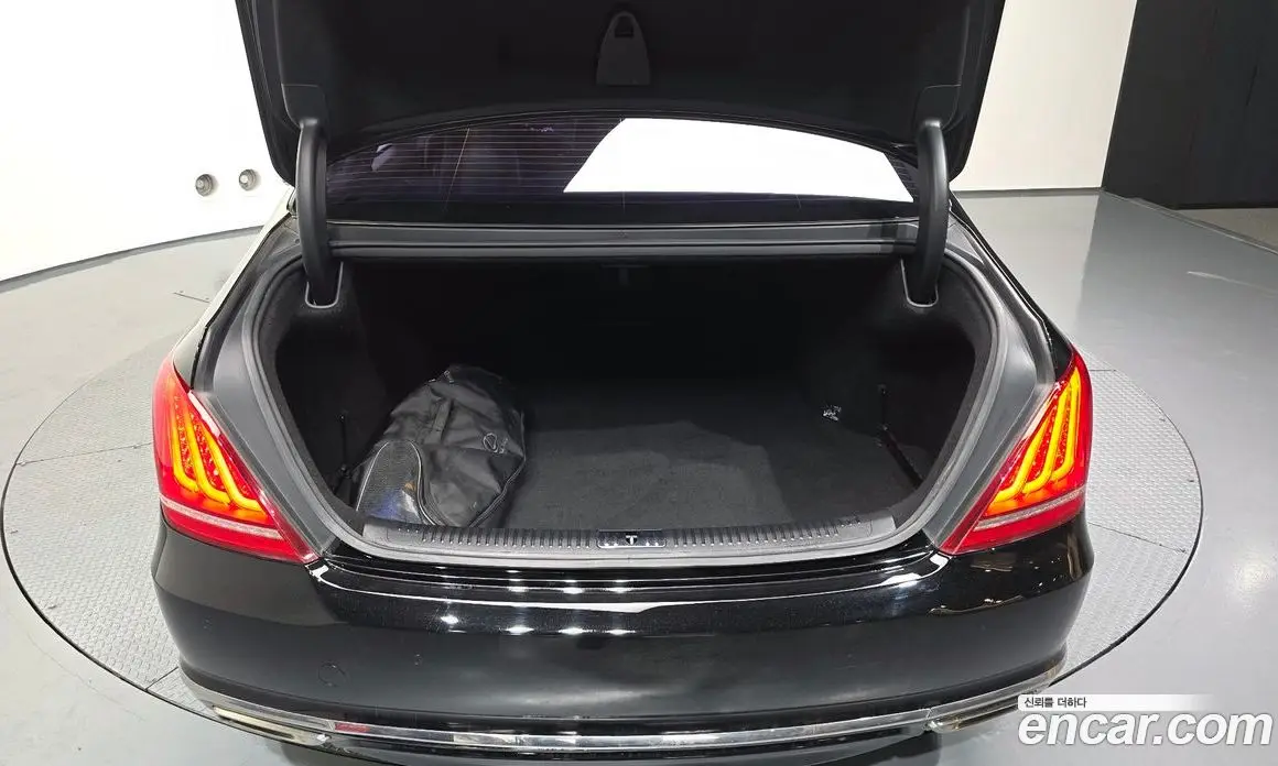 Genesis EQ900 2016 3.8 автомат (гидро), фото 20 Genesis EQ900 2016 3.8 автомат (гидро), фото 20