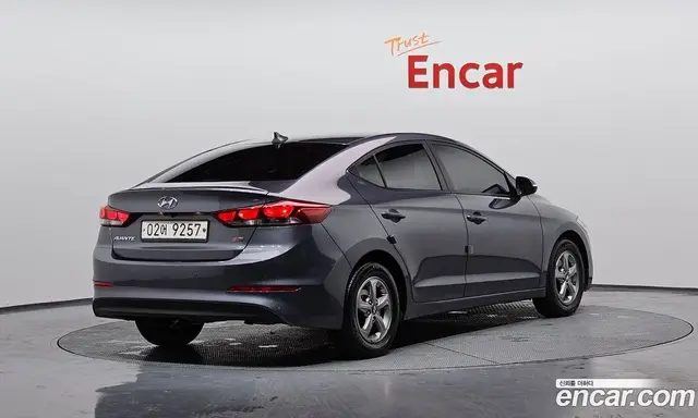 Hyundai Avante 2017 1.6 автомат (гидро), миниатюра 2