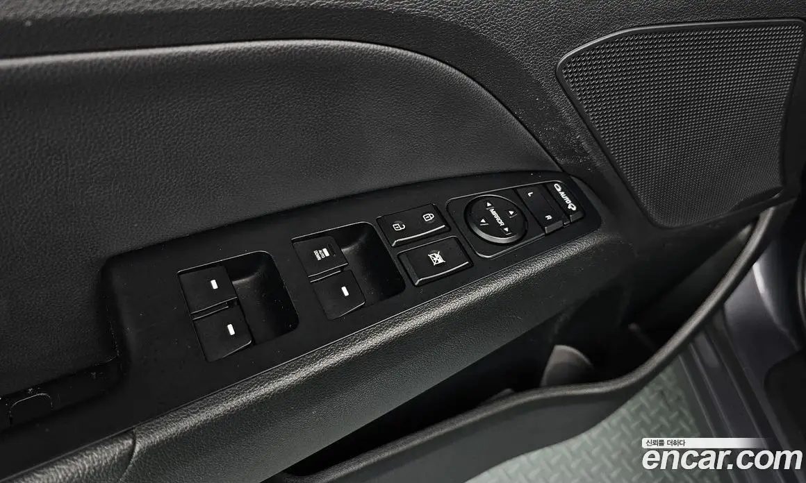 Hyundai Avante 2017 1.6 автомат (гидро), фото 18