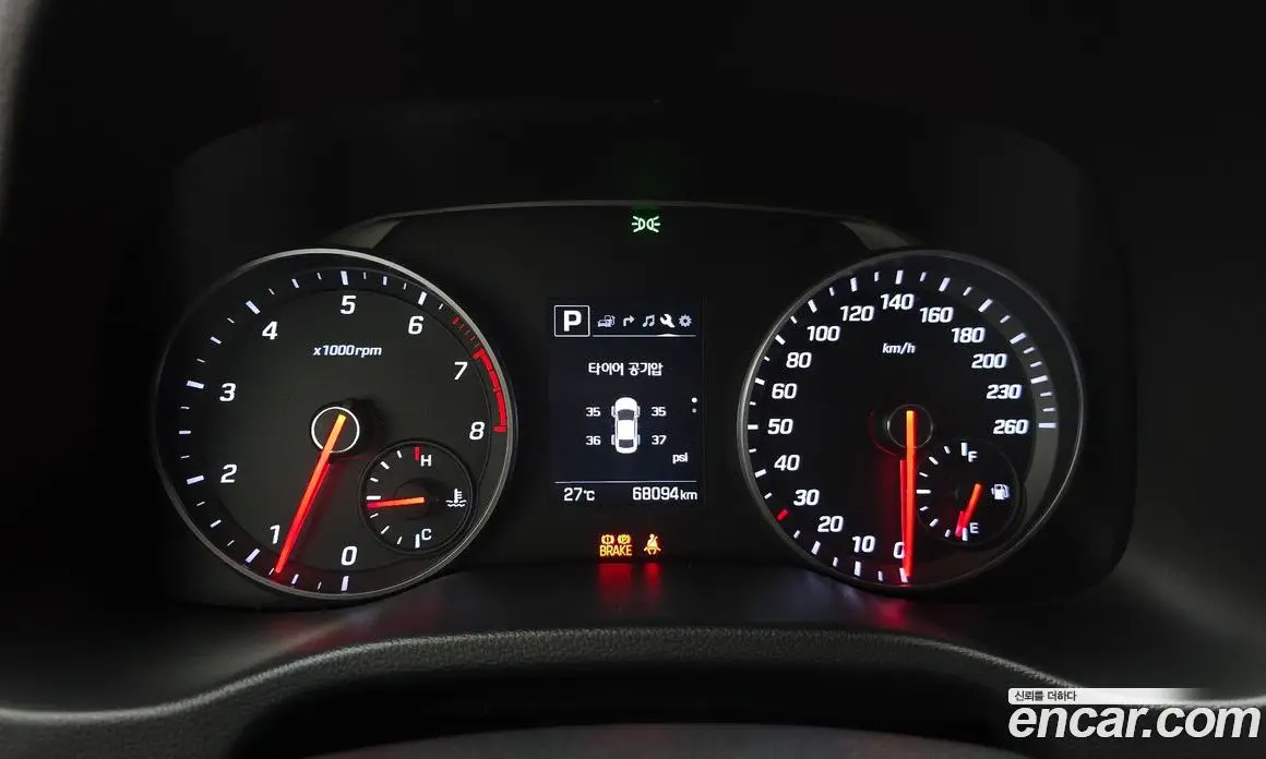 Hyundai Avante 2017 1.6 автомат (гидро), фото 11