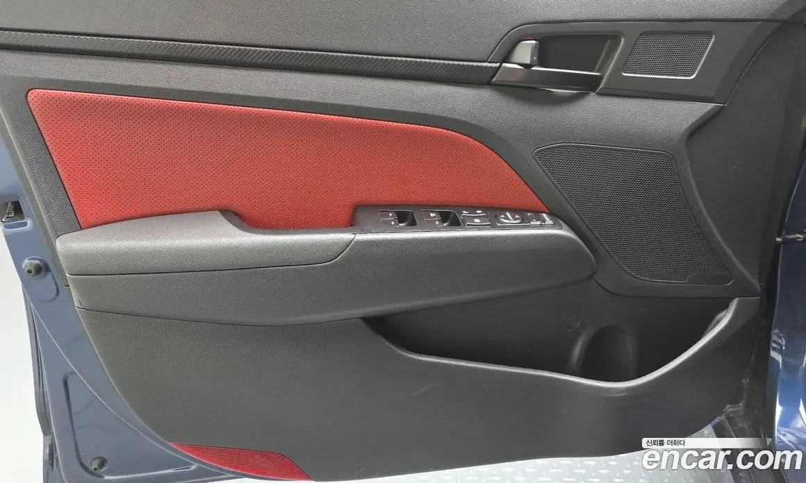 Hyundai Avante 2017 1.6 автомат (гидро), фото 14