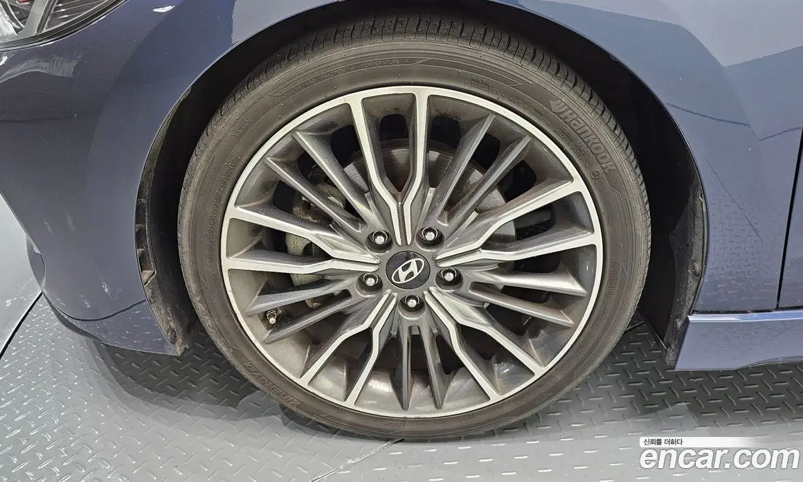 Hyundai Avante 2017 1.6 автомат (гидро), фото 5