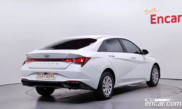 Hyundai Avante 2022 1.6 автомат (гидро), миниатюра 2