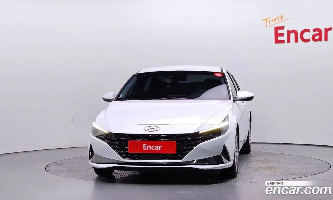 Hyundai Avante 2022 1.6 автомат (гидро), фото 3