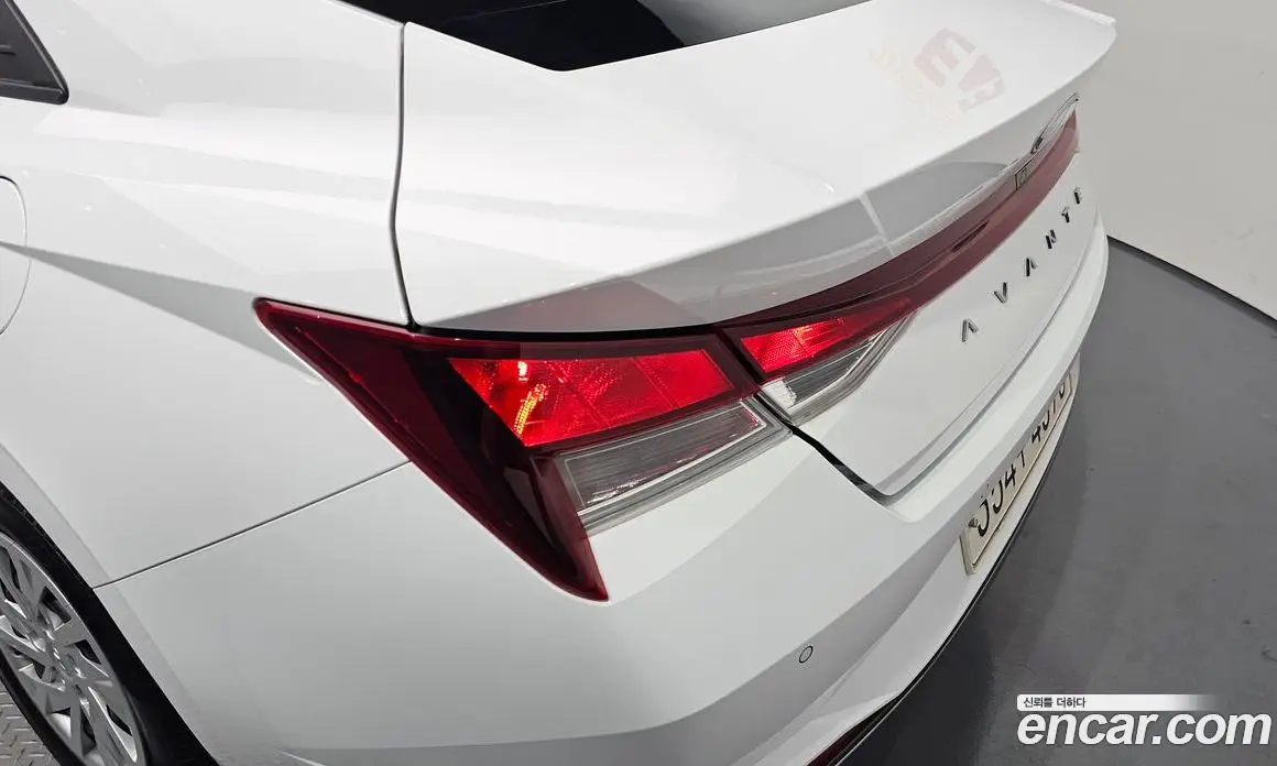 Hyundai Avante 2022 1.6 автомат (гидро), фото 9