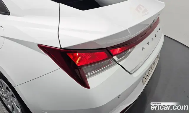 Hyundai Avante 2022 1.6 автомат (гидро), миниатюра 9