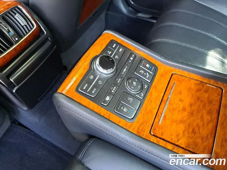 Hyundai Equus 2010 3.8 автомат (гидро), фото 11 Hyundai Equus 2010 3.8 автомат (гидро), фото 11