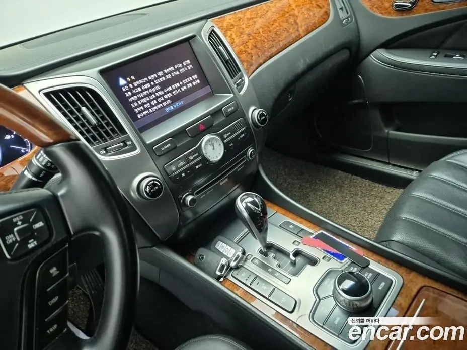 Hyundai Equus 2011 5.0 автомат (гидро), фото 10 Hyundai Equus 2011 5.0 автомат (гидро), фото 10