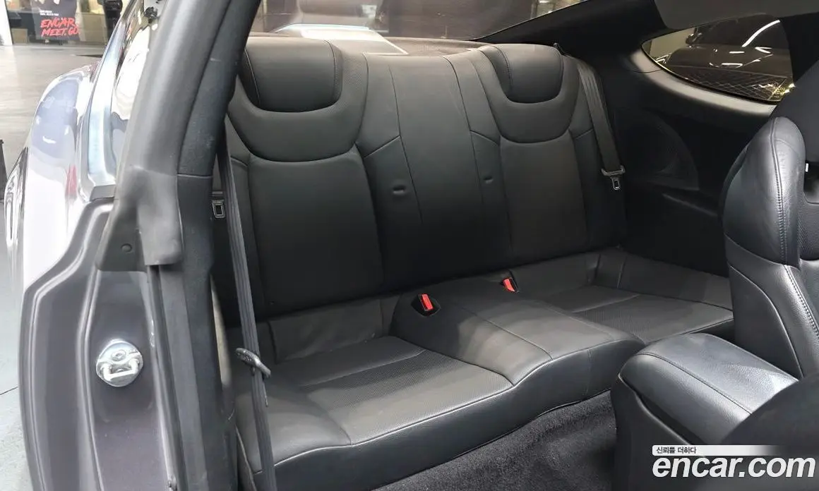 Hyundai Genesis 2009 3.8 автомат (гидро), фото 11