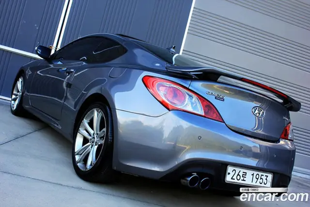 Hyundai Genesis 2009 3.8 автомат (гидро), миниатюра 2