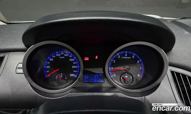 Hyundai Genesis 2009 3.8 автомат (гидро), миниатюра 8