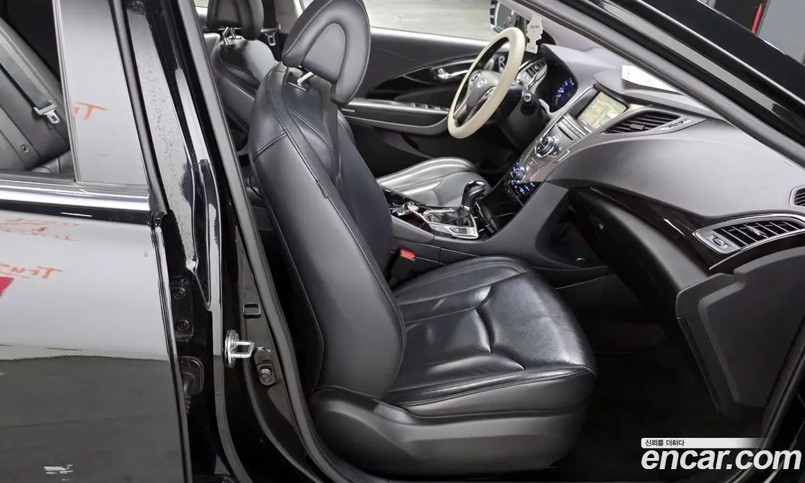 Hyundai Grandeur 2012 3.0 автомат (гидро), фото 12 Hyundai Grandeur 2012 3.0 автомат (гидро), фото 12