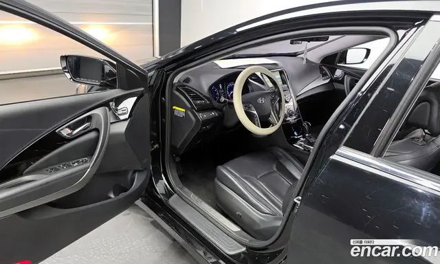 Hyundai Grandeur 2012 3.0 автомат (гидро), миниатюра 10 Hyundai Grandeur 2012 3.0 автомат (гидро), миниатюра 10