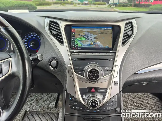 Hyundai Grandeur 2014 3.0 автомат (гидро), миниатюра 11