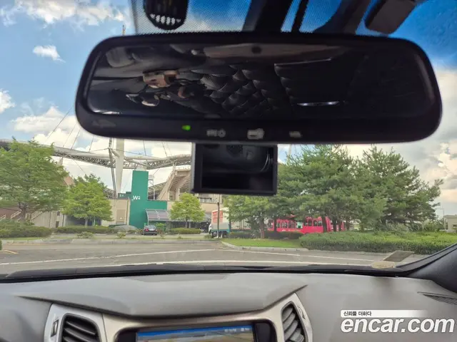 Hyundai Grandeur 2014 3.0 автомат (гидро), миниатюра 12