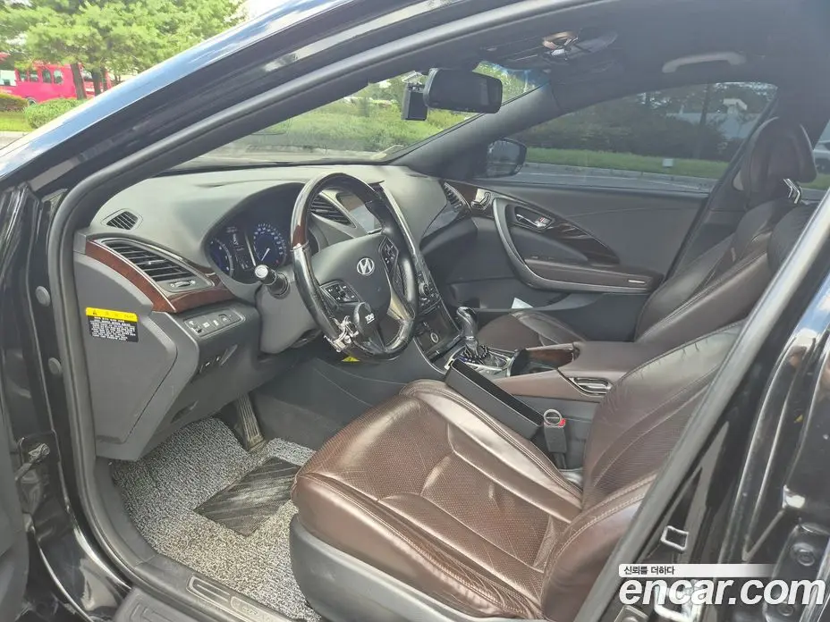 Hyundai Grandeur 2014 3.0 автомат (гидро), фото 5