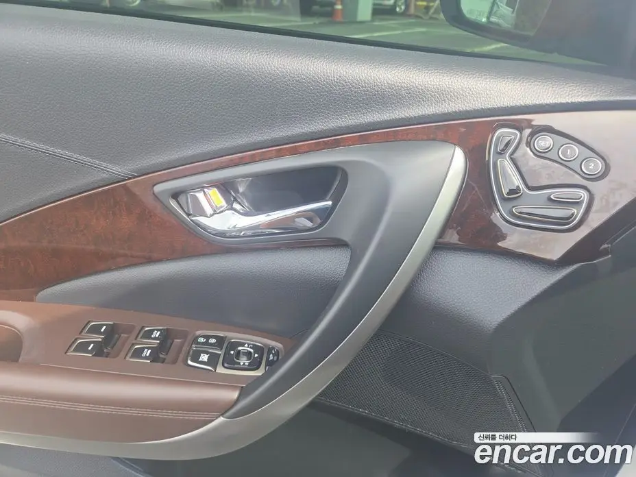 Hyundai Grandeur 2014 3.0 автомат (гидро), фото 16