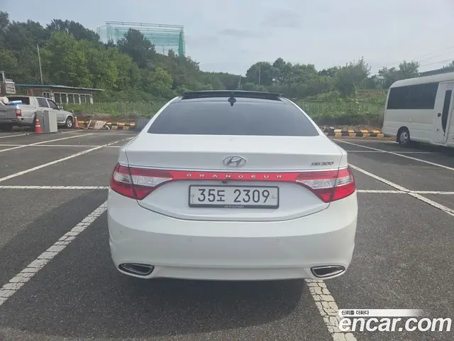 Hyundai Grandeur 2014 3.0 автомат (гидро), миниатюра 3