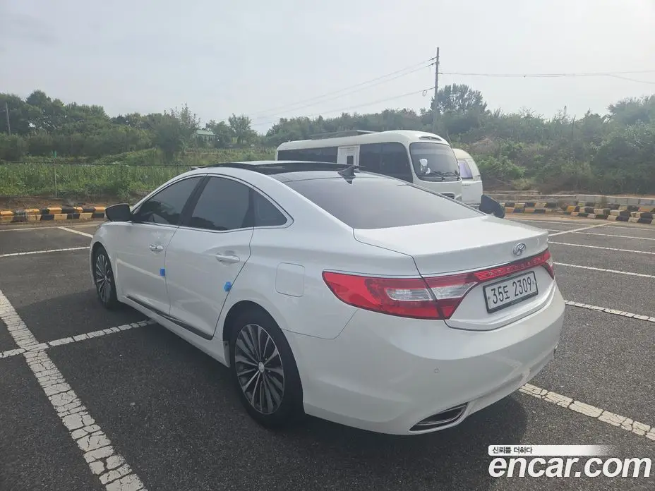 Hyundai Grandeur 2014 3.0 автомат (гидро), фото 5