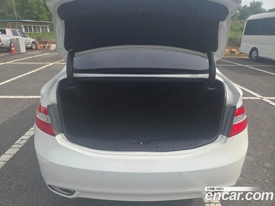Hyundai Grandeur 2014 3.0 автомат (гидро), фото 7