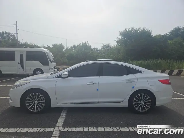 Hyundai Grandeur 2014 3.0 автомат (гидро), миниатюра 8