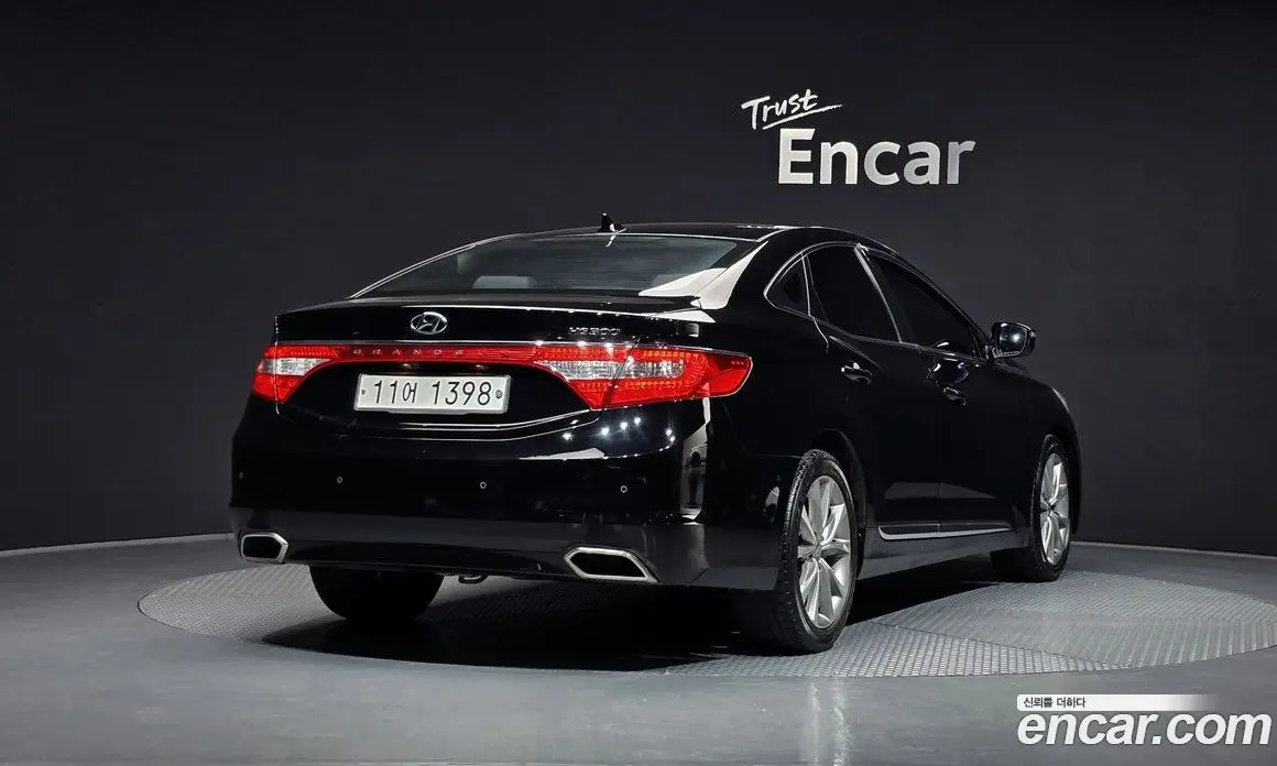 Hyundai Grandeur 2015 3.0 автомат (гидро), фото 2 Hyundai Grandeur 2015 3.0 автомат (гидро), фото 2