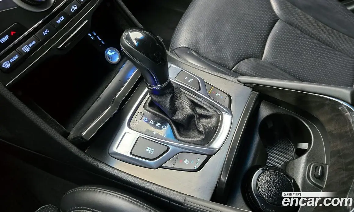 Hyundai Grandeur 2015 3.0 автомат (гидро), фото 12 Hyundai Grandeur 2015 3.0 автомат (гидро), фото 12