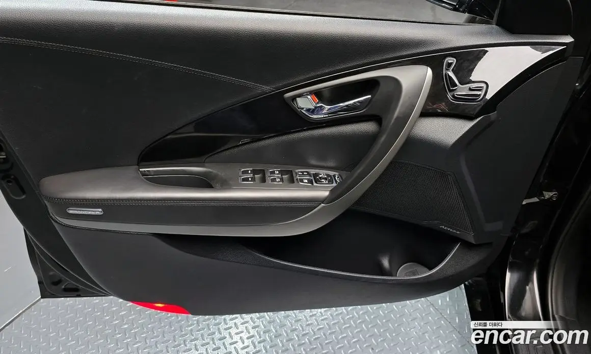 Hyundai Grandeur 2015 3.0 автомат (гидро), фото 14 Hyundai Grandeur 2015 3.0 автомат (гидро), фото 14