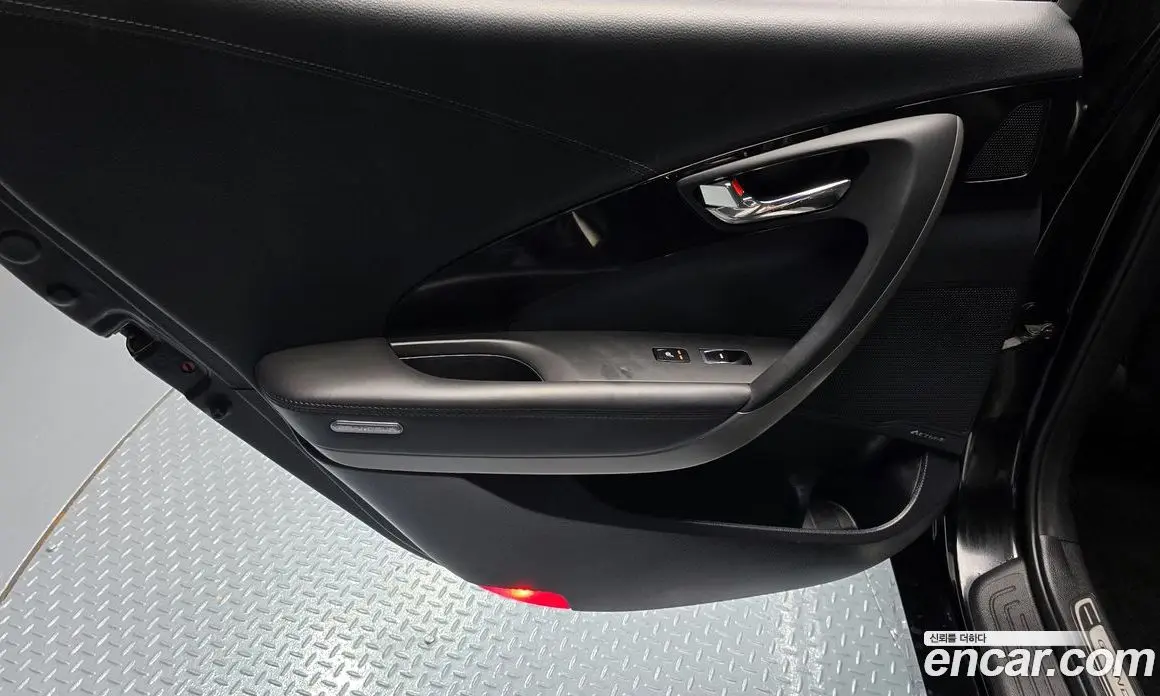 Hyundai Grandeur 2015 3.0 автомат (гидро), фото 15 Hyundai Grandeur 2015 3.0 автомат (гидро), фото 15