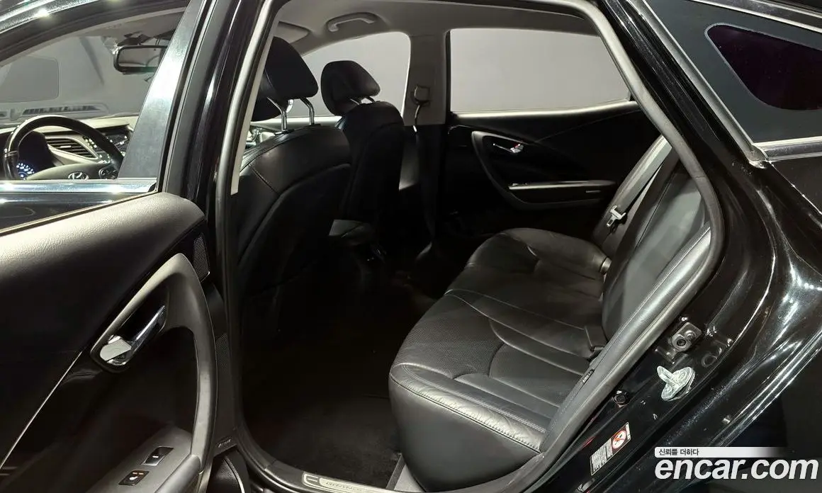 Hyundai Grandeur 2015 3.0 автомат (гидро), фото 18 Hyundai Grandeur 2015 3.0 автомат (гидро), фото 18