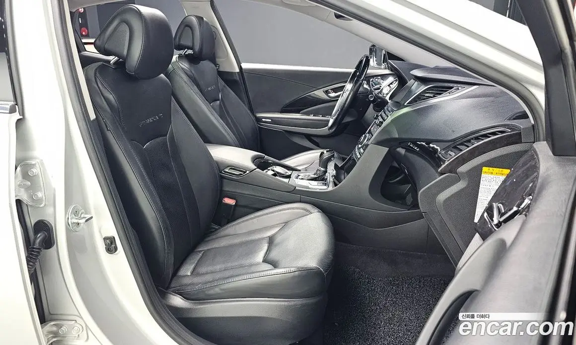 Hyundai Grandeur 2015 2.4 автомат (гидро), фото 16 Hyundai Grandeur 2015 2.4 автомат (гидро), фото 16