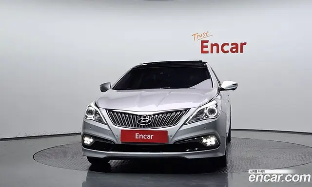 Hyundai Grandeur 2015 2.4 автомат (гидро), миниатюра 3 Hyundai Grandeur 2015 2.4 автомат (гидро), миниатюра 3
