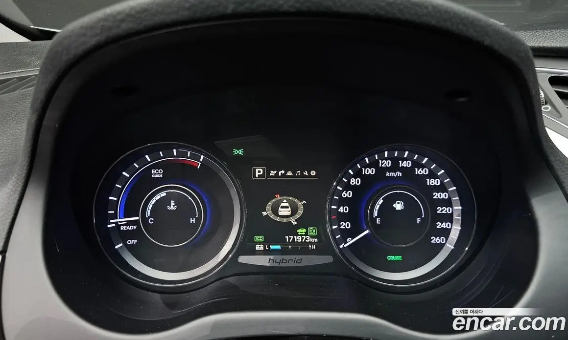 Hyundai Grandeur 2016 2.4 автомат (гидро), фото 11