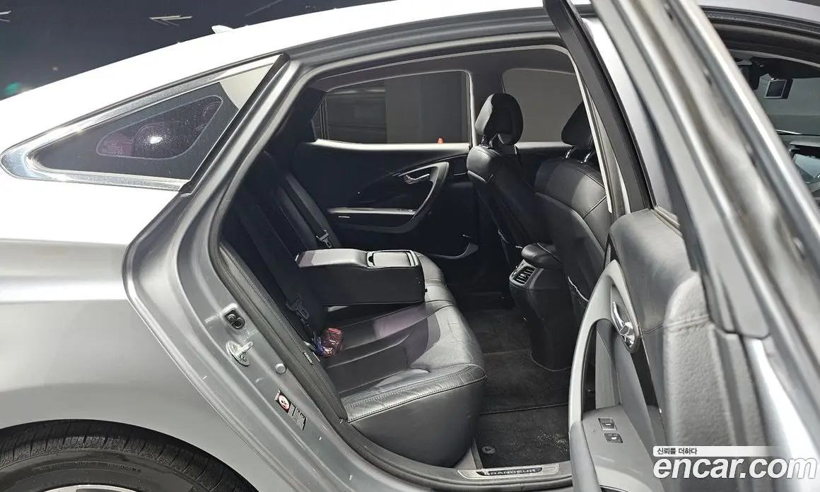 Hyundai Grandeur 2016 2.4 автомат (гидро), фото 17