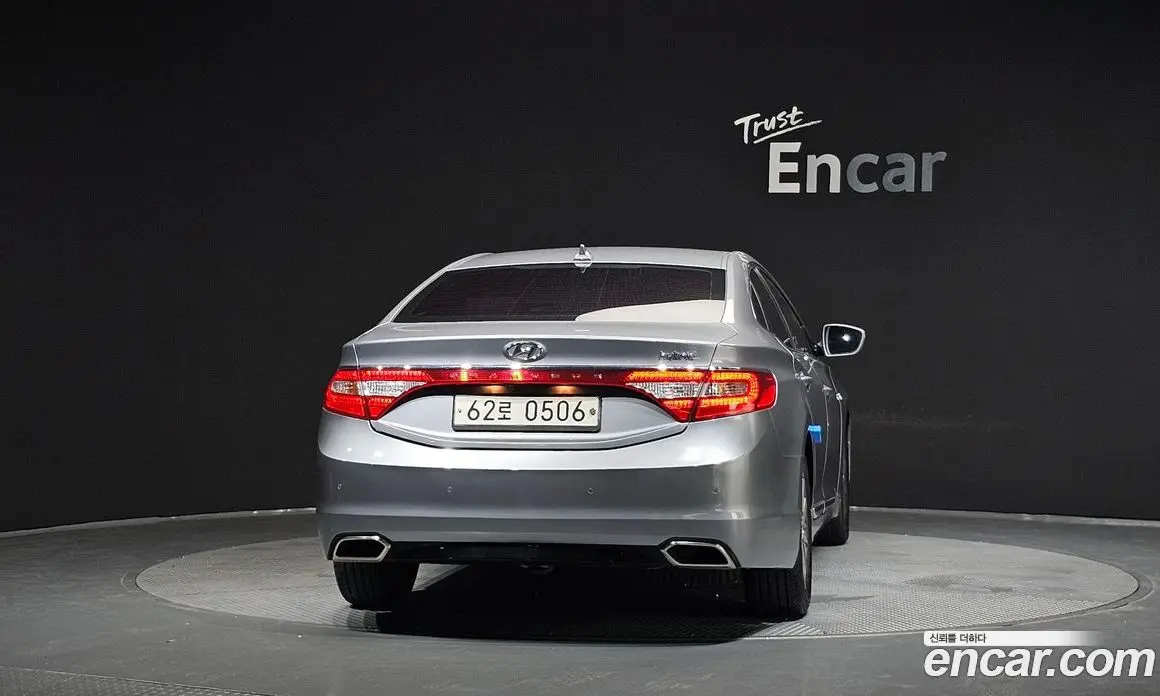 Hyundai Grandeur 2016 2.4 автомат (гидро), фото 4