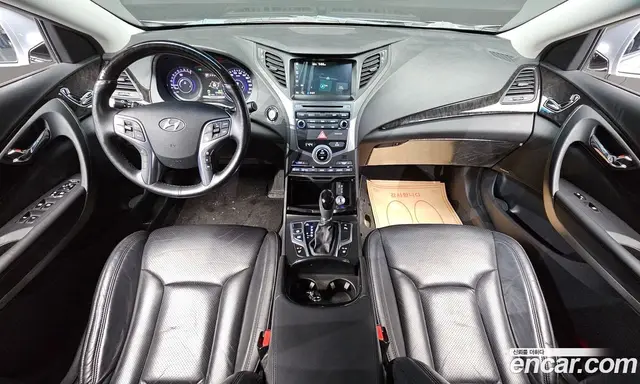Hyundai Grandeur 2016 2.4 автомат (гидро), миниатюра 10