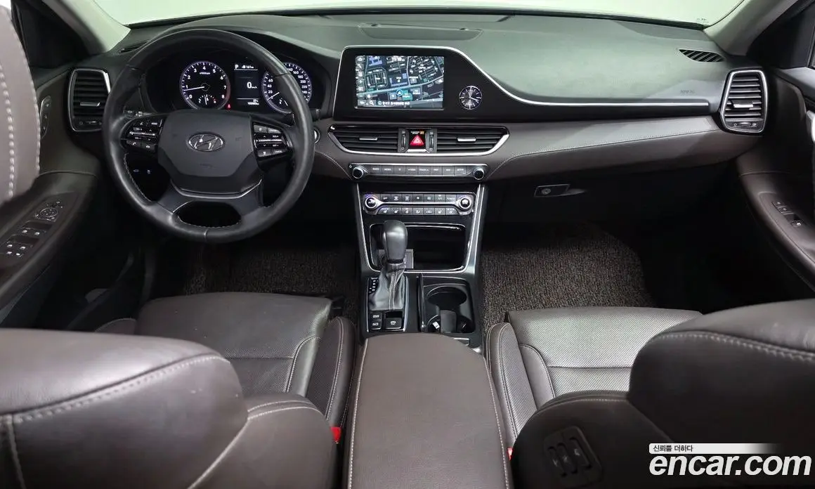 Hyundai Grandeur 2019 2.4 автомат (гидро), фото 9 Hyundai Grandeur 2019 2.4 автомат (гидро), фото 9