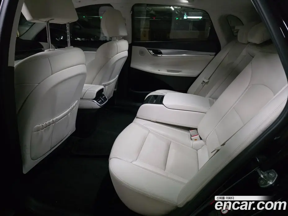 Hyundai Grandeur 2022 2.5 автомат (гидро), фото 10 Hyundai Grandeur 2022 2.5 автомат (гидро), фото 10