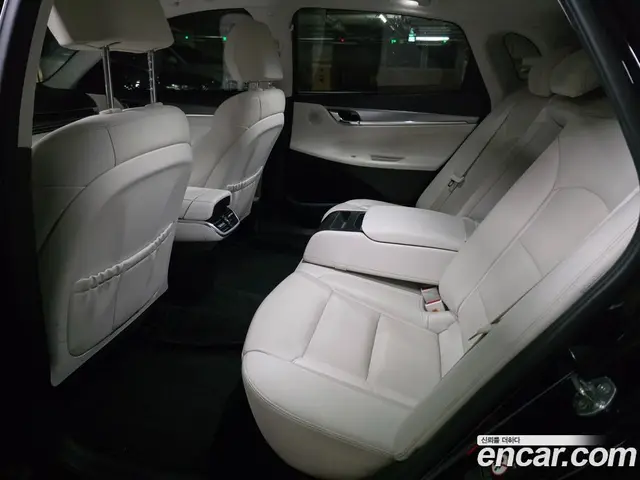 Hyundai Grandeur 2022 2.5 автомат (гидро), миниатюра 10 Hyundai Grandeur 2022 2.5 автомат (гидро), миниатюра 10